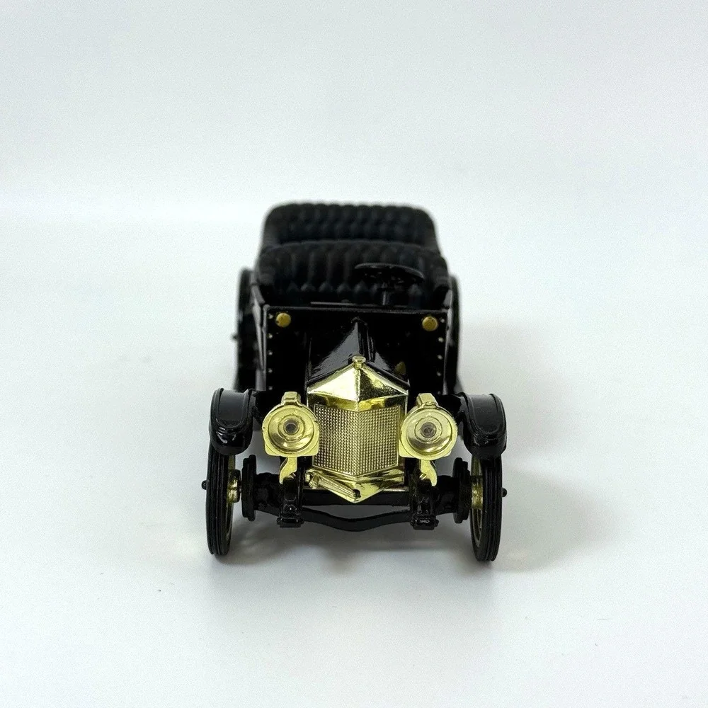 Vintage 1911 Chevy Classic Six Diecast Car Black Gold Trim Touring Convertible M